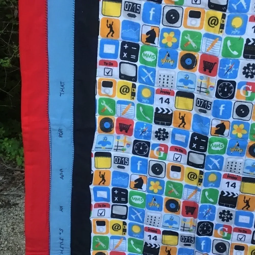 Quilt of the Week!  NWT. Hand Crafted App Quilt